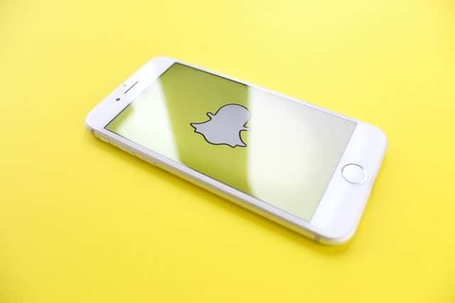 How can you use Snapchat to grow your restaurant business? With over 150 million active users, Snapchat is one of the top social media apps to reach millennials. Here are 10 Snapchat tips for restaurants to start leveraging its benefits for your brand.